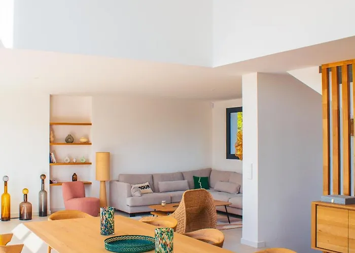 Alimea San Ciprianu Vila